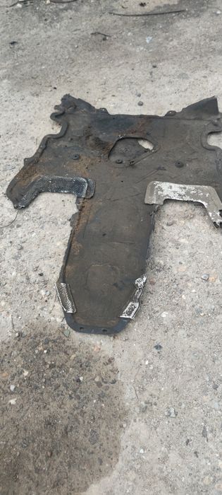 E60/61,E63/64 - Кора под Скоростна Кутия