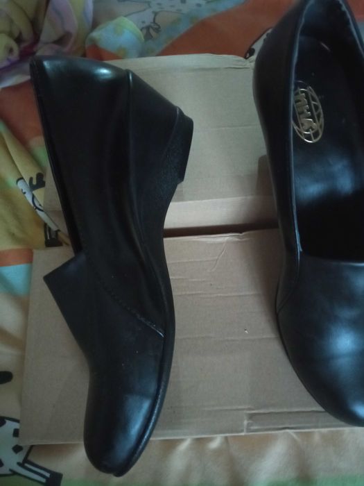 Обувки Ина 41 номер