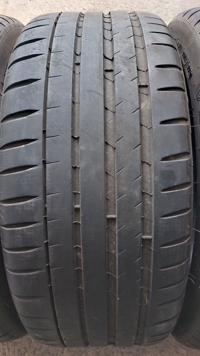 Летни гуми 225/40/19 Michelin Pilot Sport 4S 4 броя