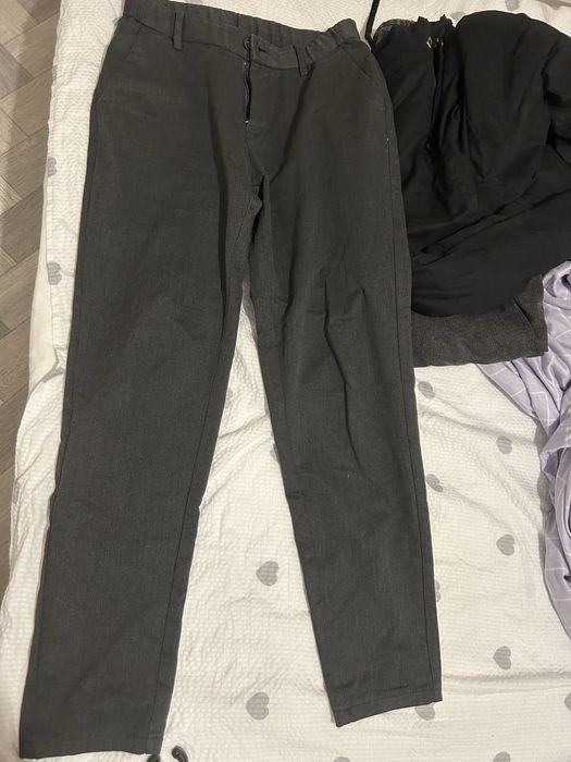 Вещи мужские размер М,брюки фирма адидас оригинал