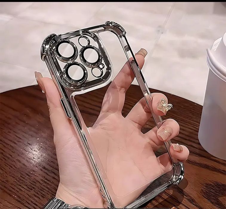 Сребрист кейс за iPhone 16 Pro/Pro Max