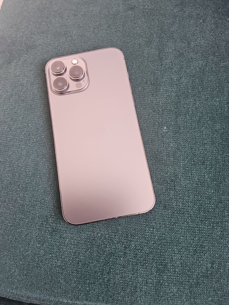 Vând Iphone 13 Pro Max 256 83%