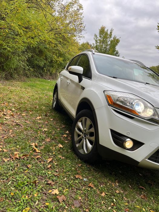 Vând Ford kuga Titanium 4x4 automat  Euro5 163cp