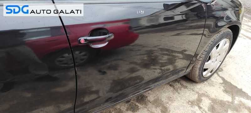 Usa Usi Portiera Portiere Fata Dreapta Dezechipata VW Jetta 2005 - 2011 Culoare LC9X
