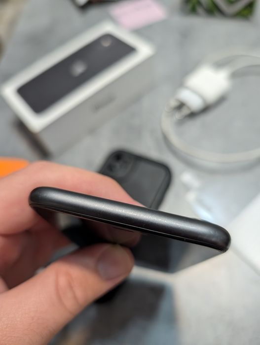 iPhone 11 128gb, Impecabil, Full box, 5 huse, 2 folii