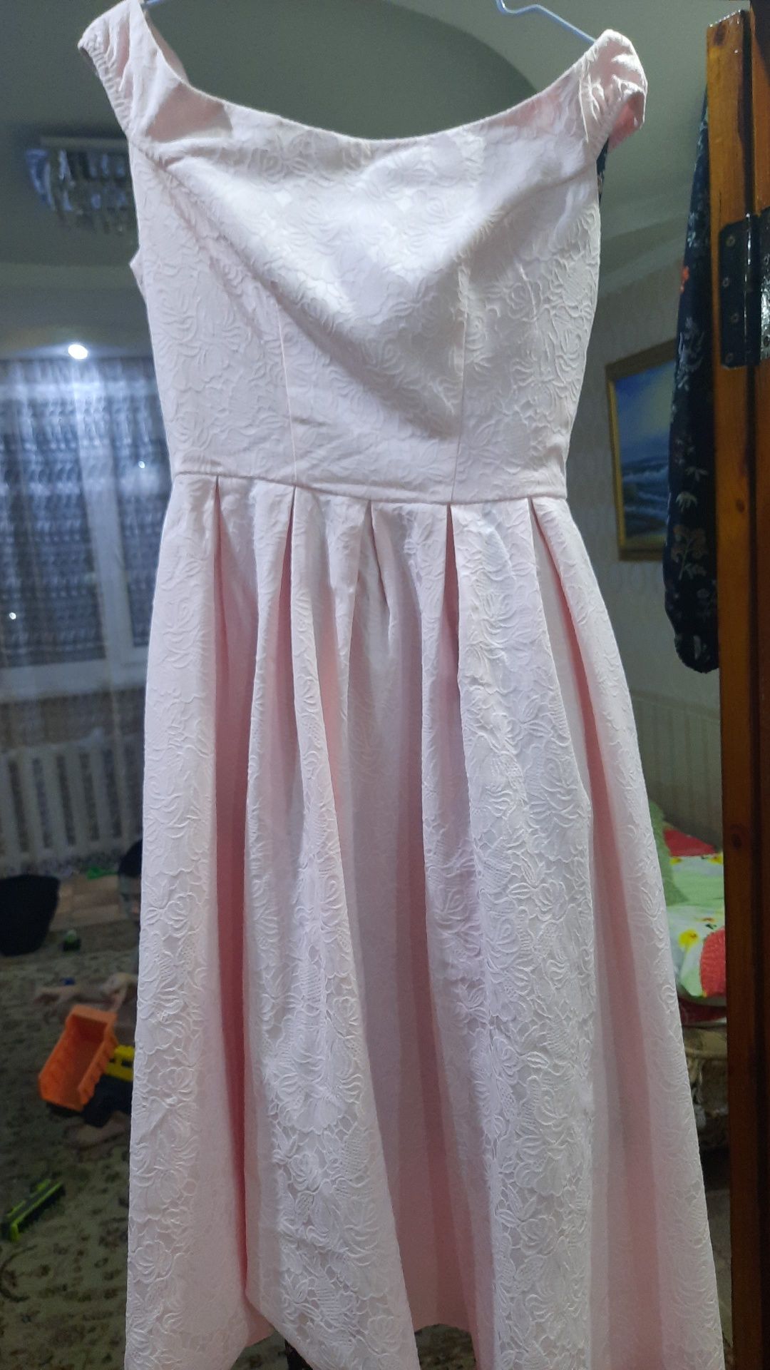Розовое платье 42р Боровое Щучинск