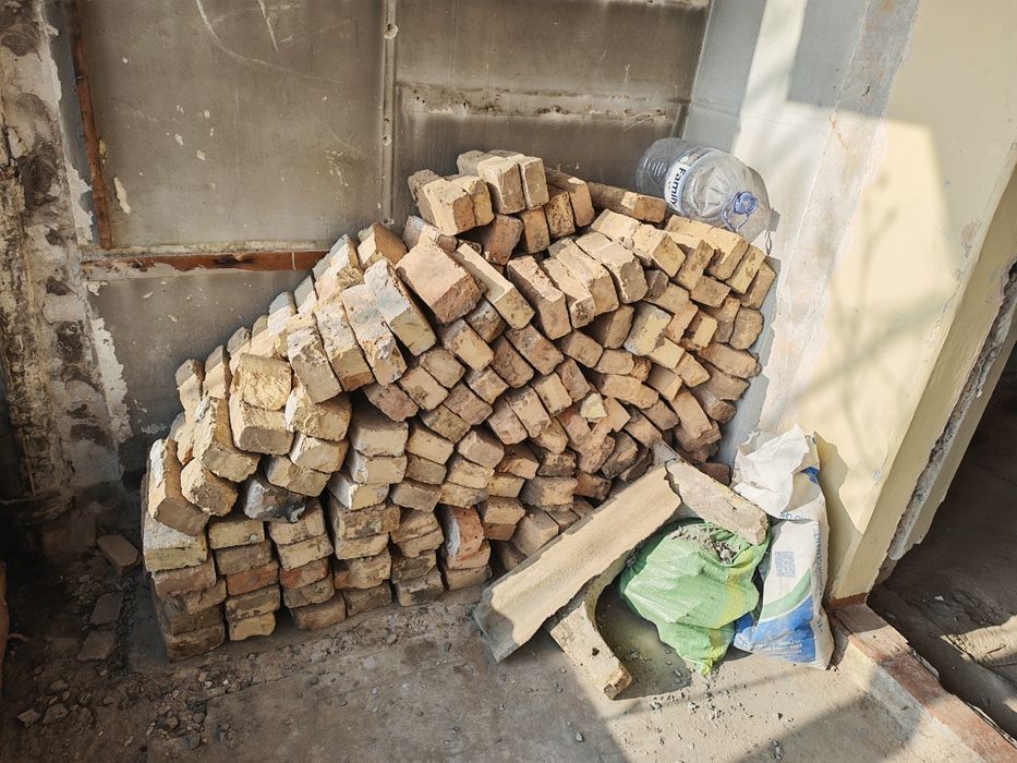 Tekinga g'isht 400ta.