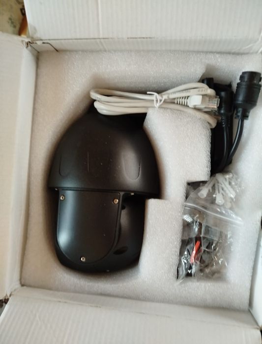 Oferim si montaj Camera de supraveghere ip ptz IR Wi-Fi