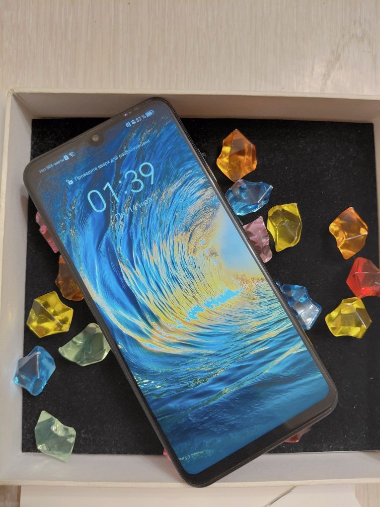 Huawei P30 lite (Черного цвета)