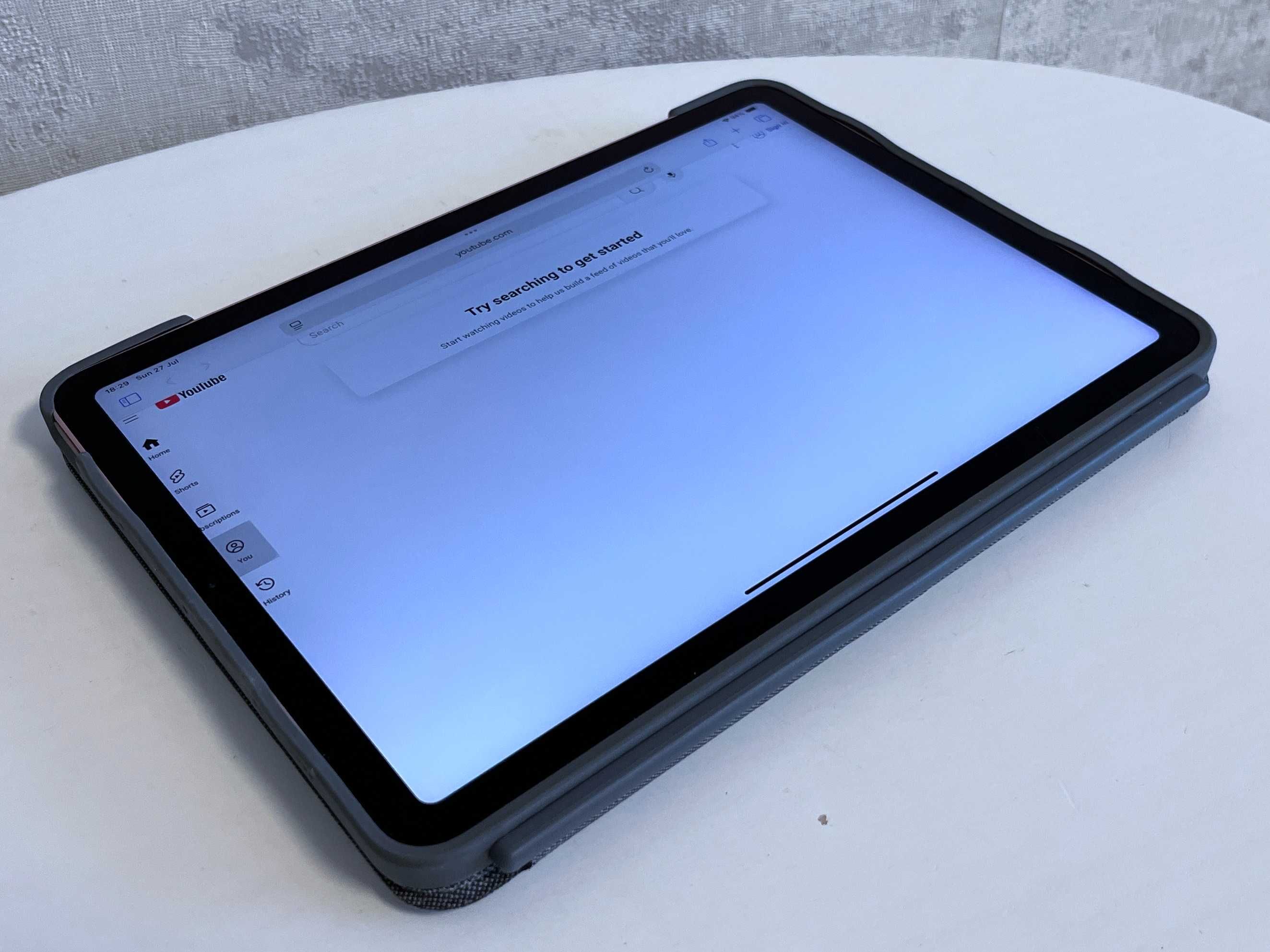 iPad Air 4, 64GB, WiFi, Pink, пълен комплект + клавиатура за таблет