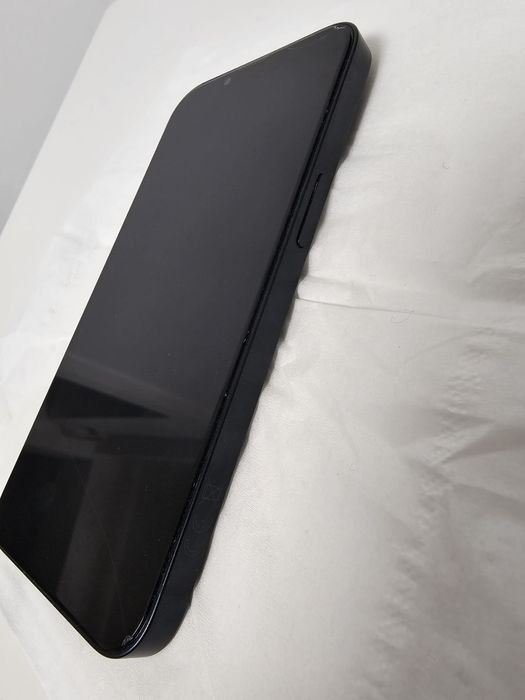 Vand iphone 13,in stare excelenta