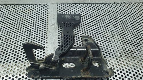 Prindere capota motor AUDI A4 III (8EC, B7) [ 2004 - 2008 ] OEM 8E0 82