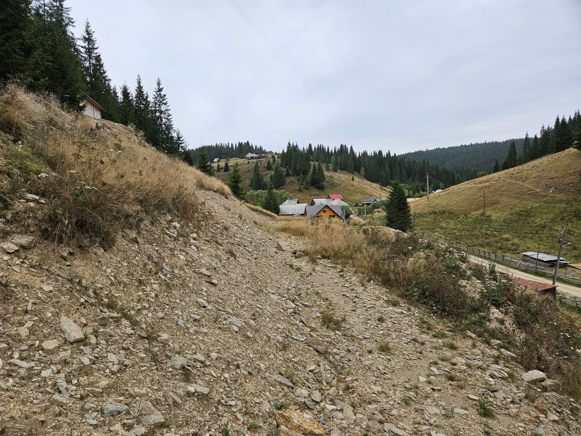 Vând parcele de teren în Poiana Horea Belis Munții Apuseni