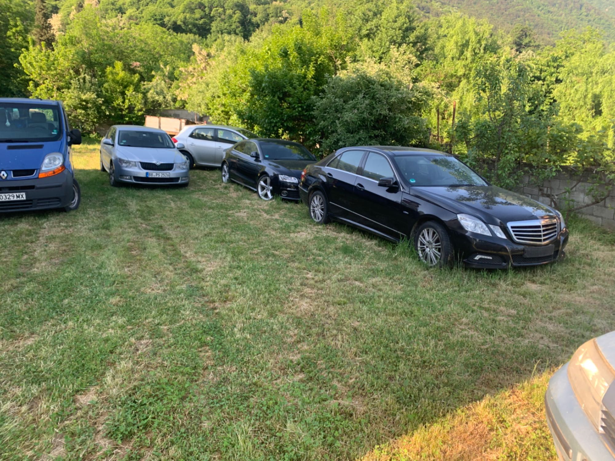 E350 cdi 4Matic Панорама Кожа  Надуване Пружини от Германия без ръжди!
