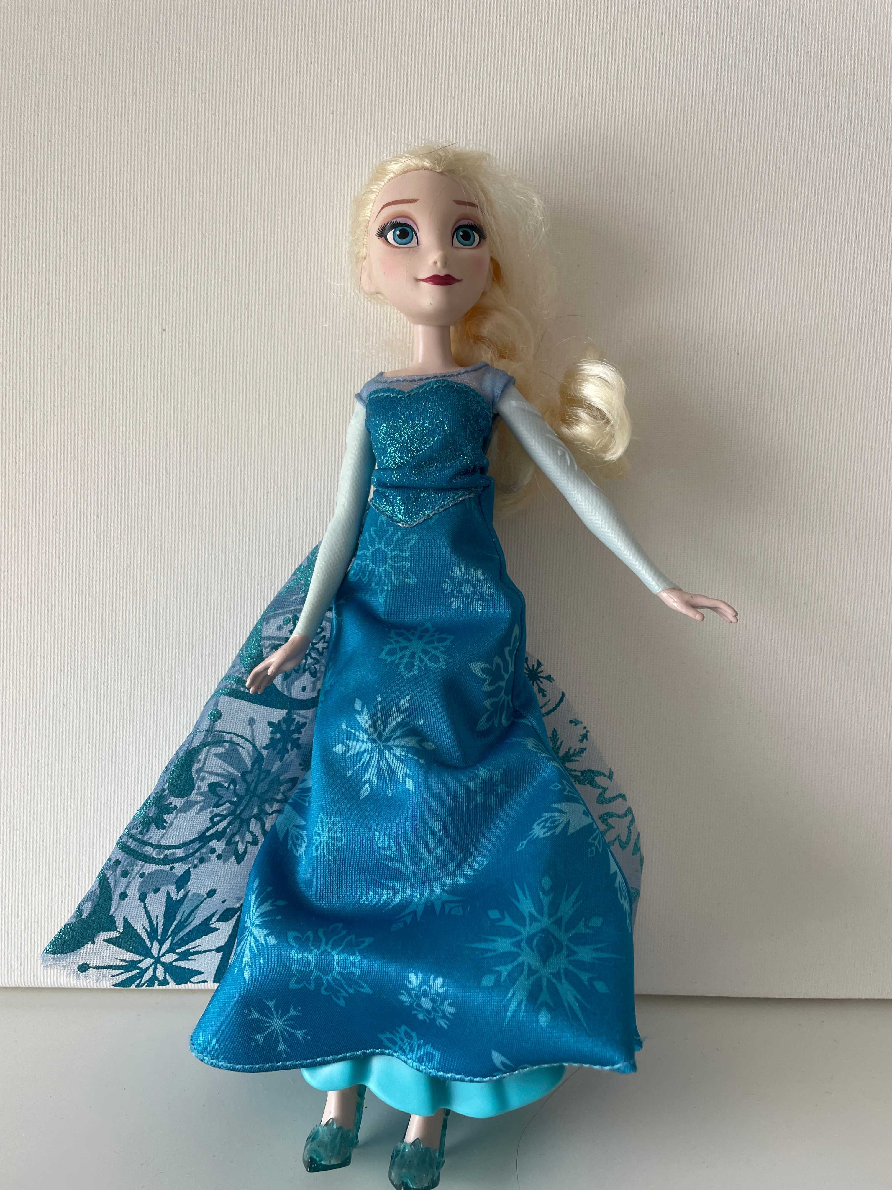 Papusa Disney Frozen I , Elsa canta si lumineaza