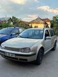 Dezmembrez golf 4 1.6 16 v  stare buna