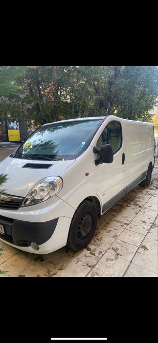 Opel Vivaro 2.0дизел 2010г