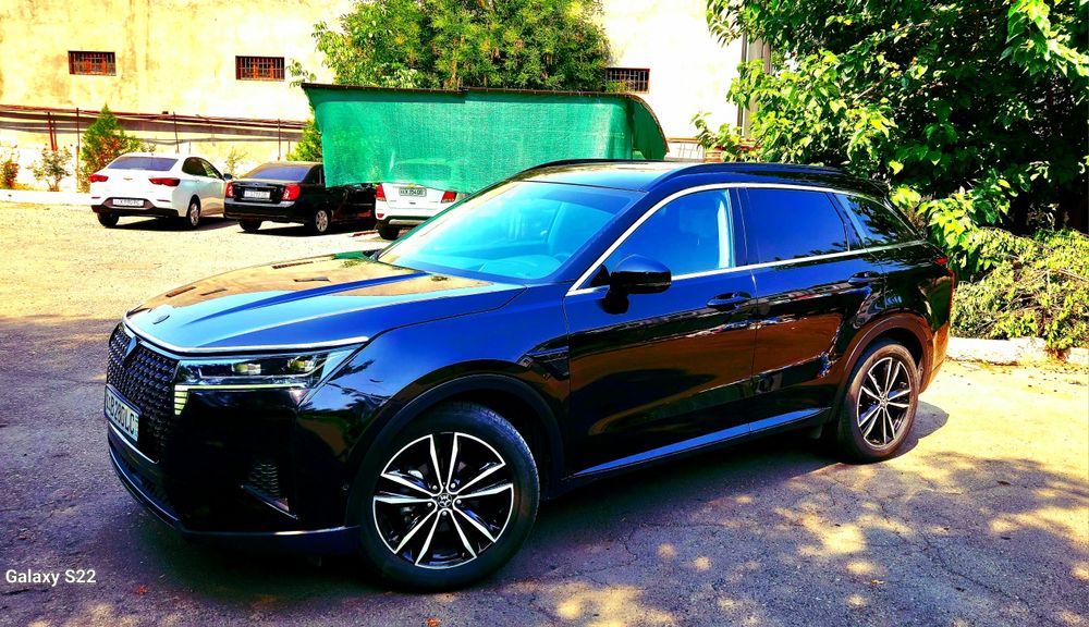 Ниссан  Венучия  X  TRAIL  7L.. Расрочка. Бўлиб тўлашга