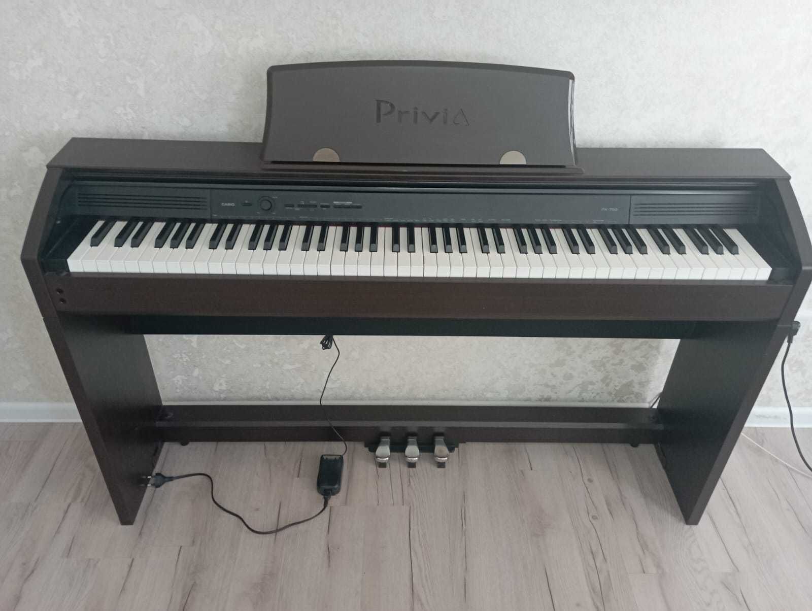 Casio Privia PX750