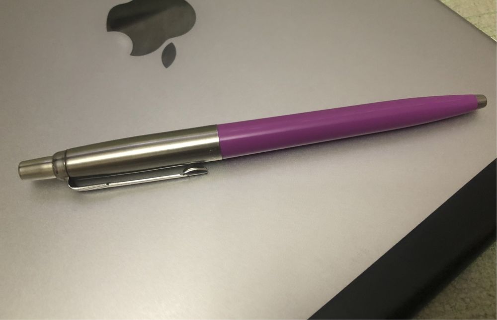 Шариковая ручка «Parker”
