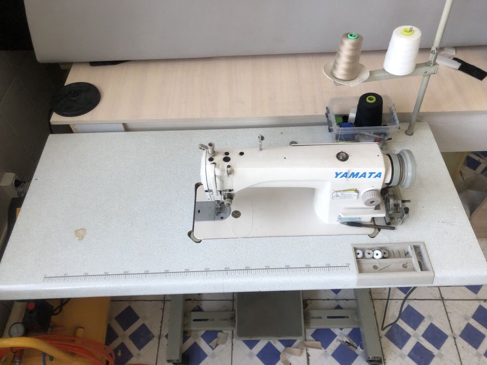 Срочно продаю промышленную швейная машину Yamata