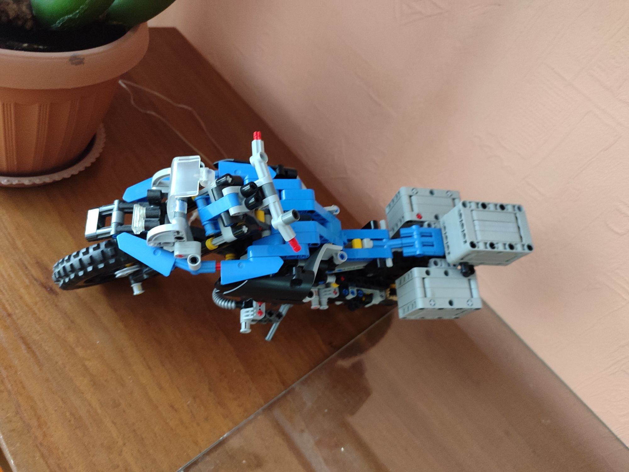 Лего Техник - мотоцикл