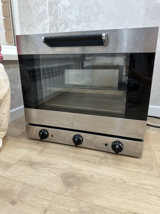 Срочно! Smeg печь сатылады.Конвекционная печь