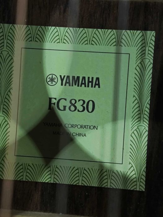 Yamaha FG830 – като нова + комплект Elixir струни!