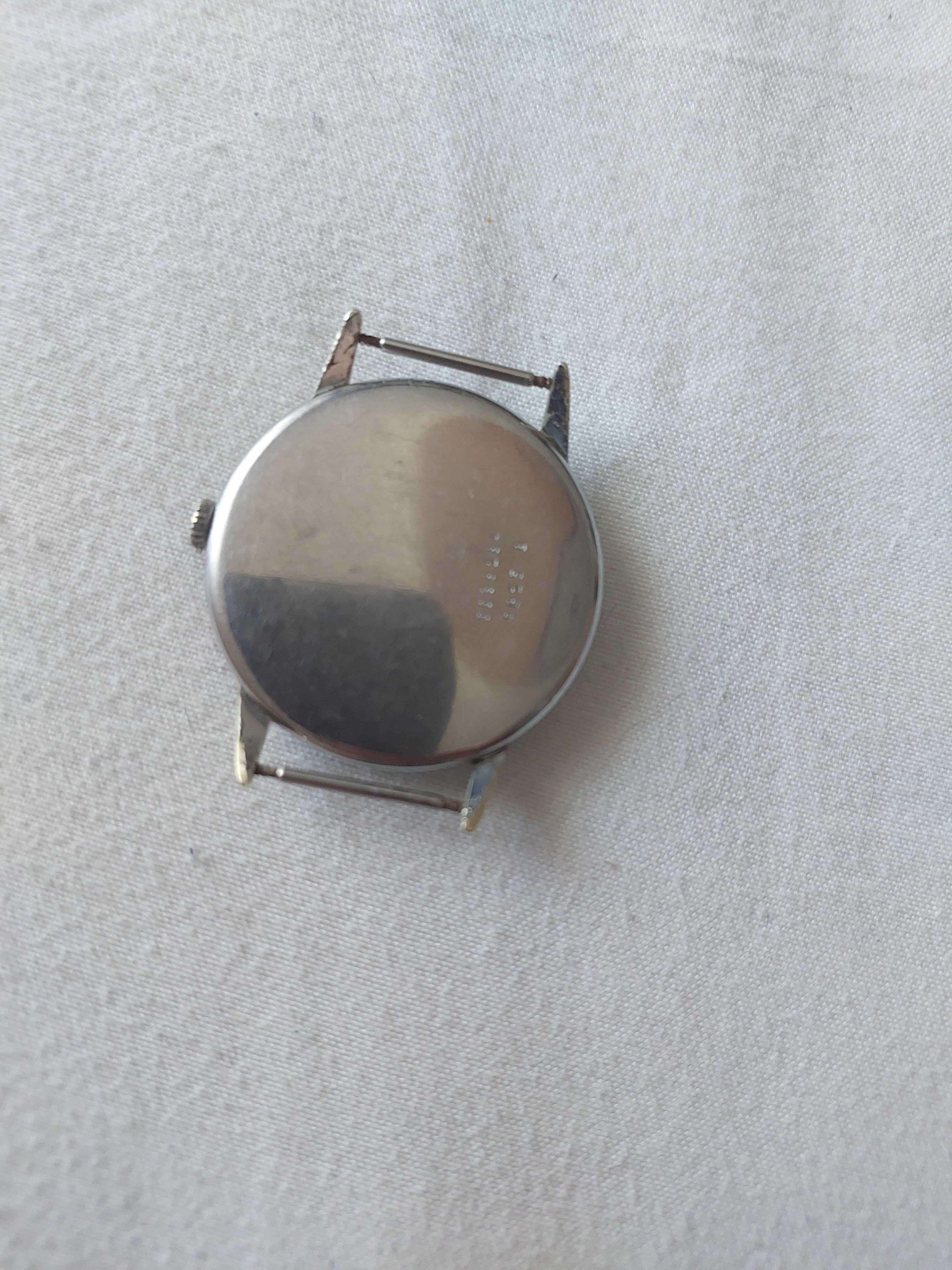 Vand ceas mecanic vintage elvețian doxa.