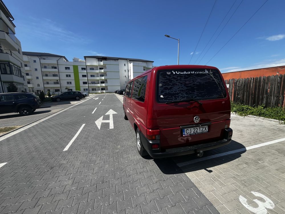 Vand VW T4 Caravelle 8+1 Locuri
