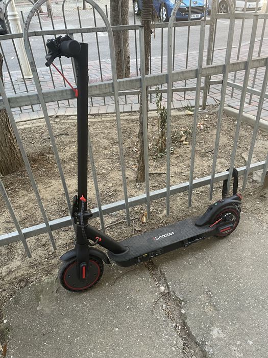 Trotineta electrica Iscooter I9 + casca+ manusi+ochelari