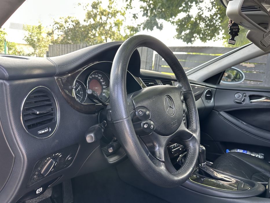 Mercedes CLS 320