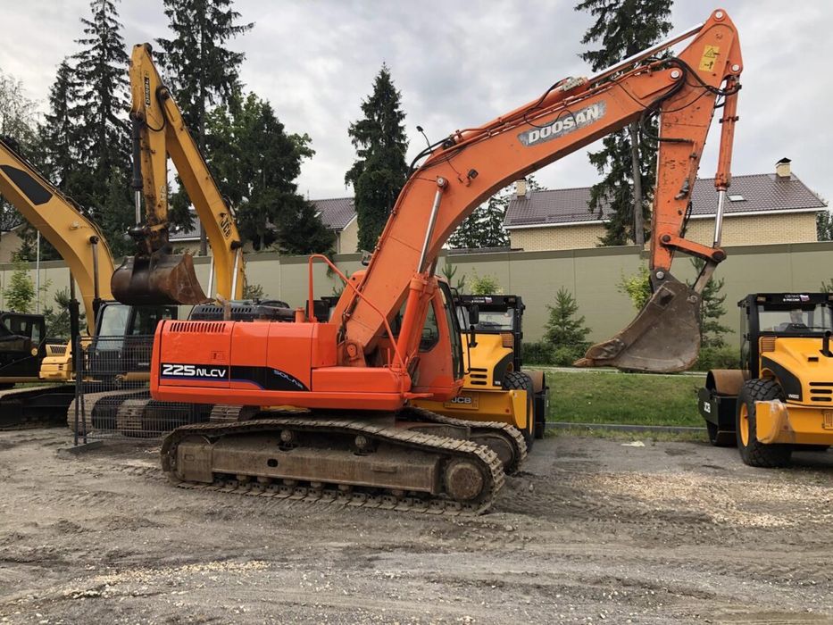 Услуги Экскаватора гусеничный аренда , ковш гидромолот