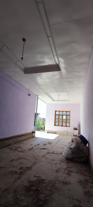 Барча кулайликларга эга ховли тез ва арзон сотилади.