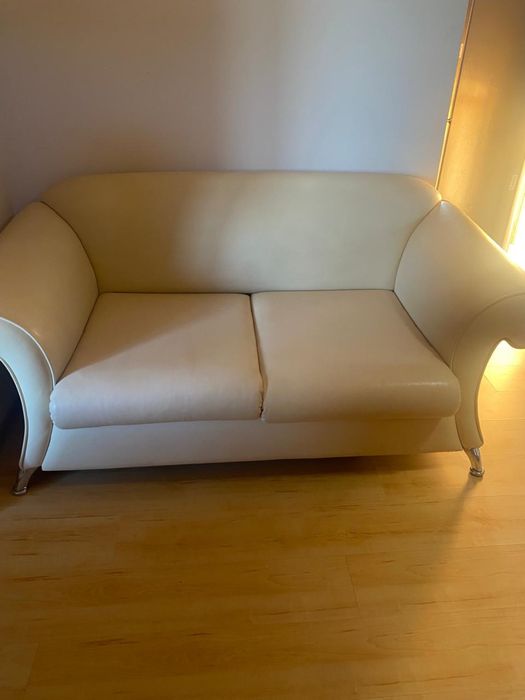 Продаю мебель мягкую дешевр