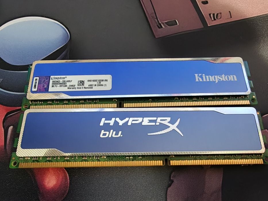 Vând RAM DDR3 3 16 GB (2x8gb) Hyperx Blu