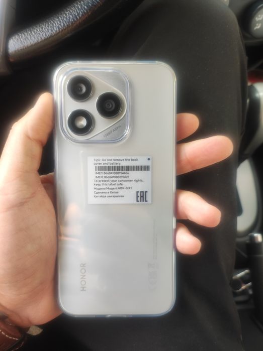 Honer 400 layt 8/256. Tel yengi 2 kunli