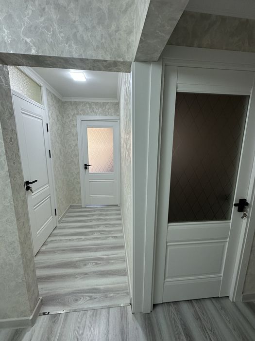 Срочно сотилади квартира янги ремонт люкс