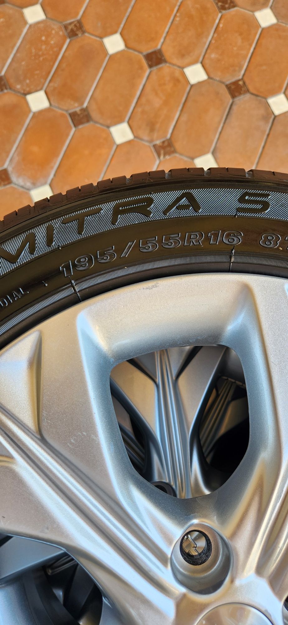 Onix diska balon 195/55R16 primer