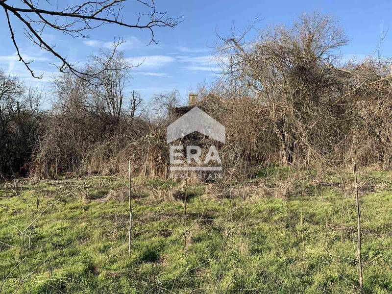 Продава се Къща в с. Юнак, Област Варна - 100 кв.м за 90 €/кв.м - Снимка #1