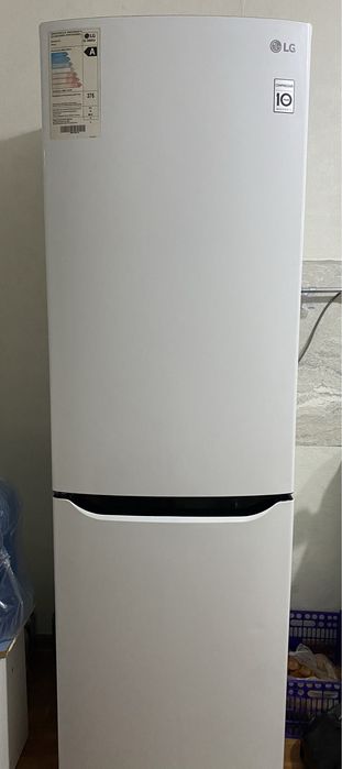 холодильник LG двухкамерный