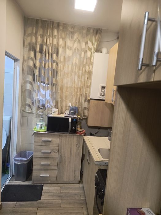 Garsoniera luminoasă, situata in zona Piata Traian