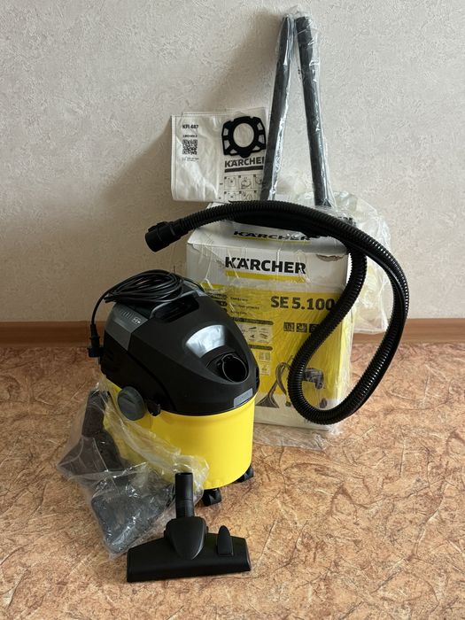 Продам моющий пылесос Karcher Se