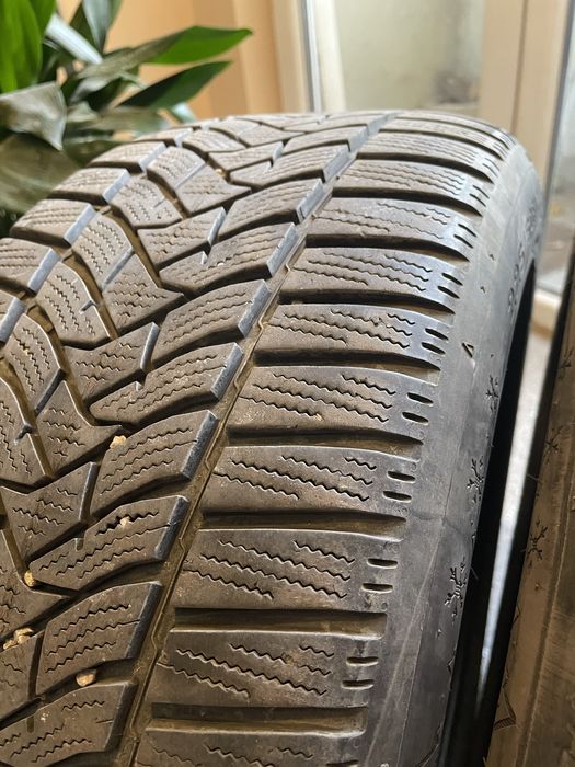 Зимни гуми 225/50/17 DUNLOP winter sport 5