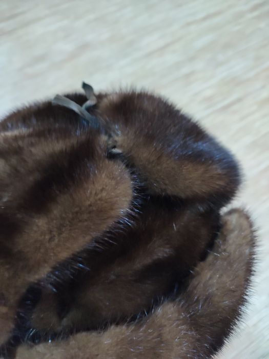 Продам норковую шапку ушанку