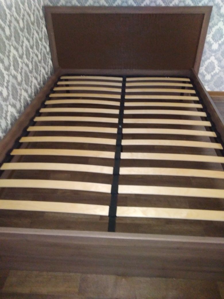 Продам тахту Белорусскую, р 1.40 * 2м