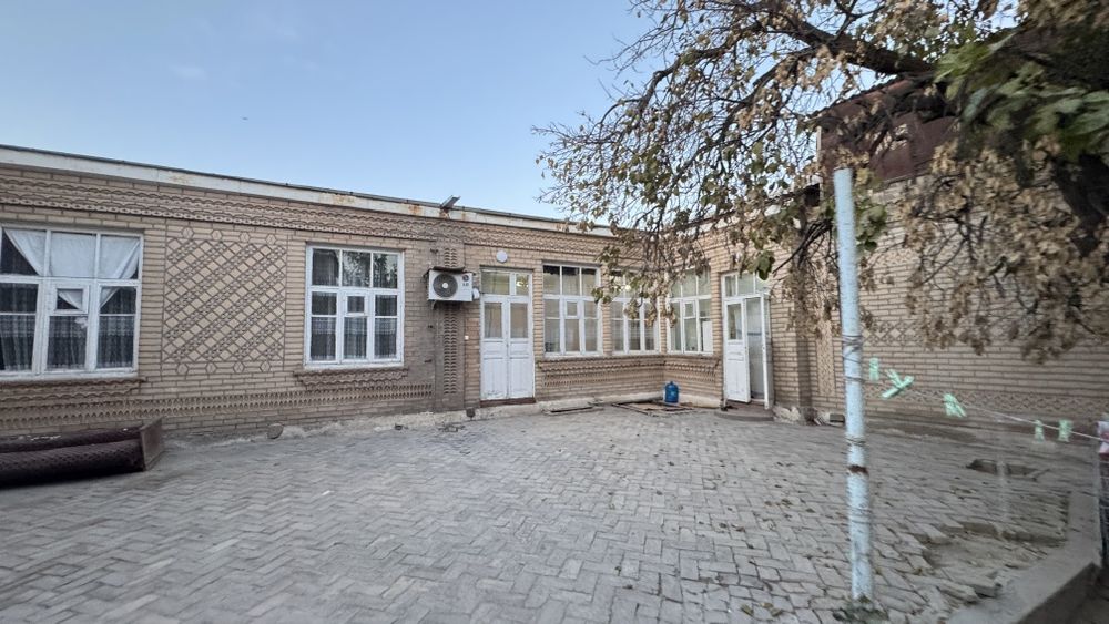 Кармана сентирида ховли сотилади