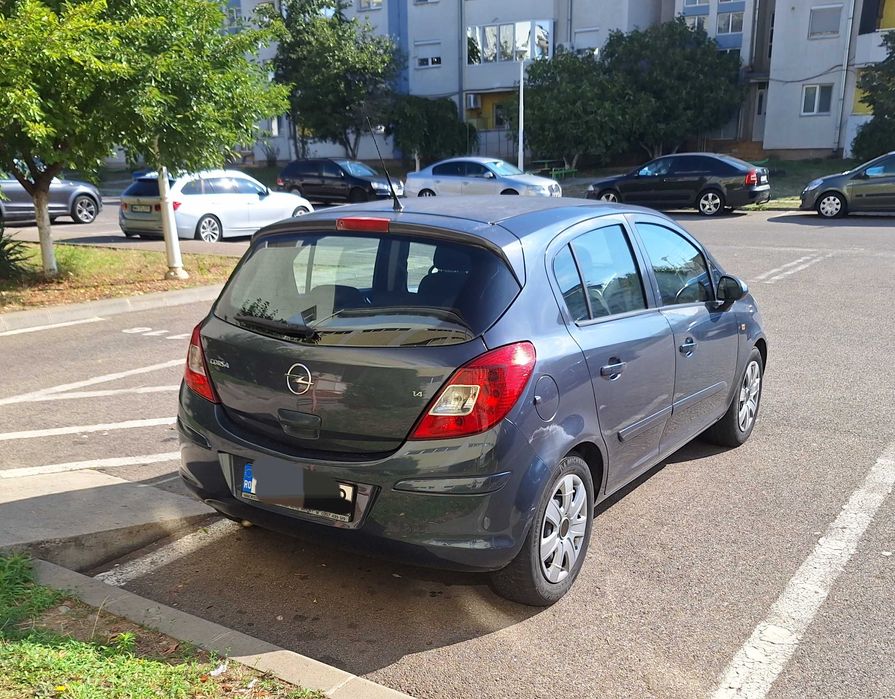 De vanzare Opel Corsa D 1.4 benzina