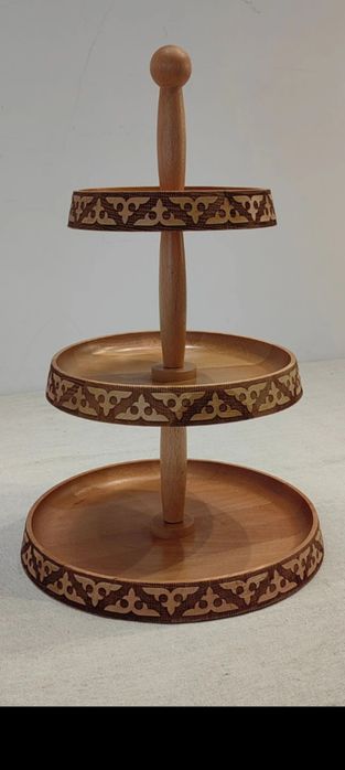 Этажерка из бука