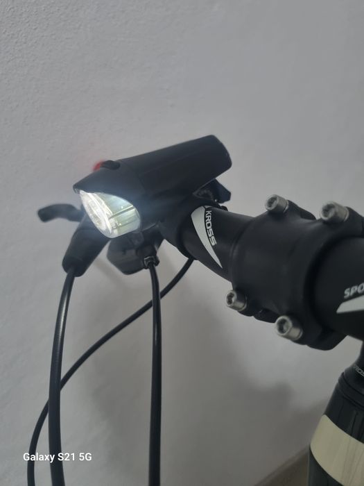 Lumini fata spate bicicleta